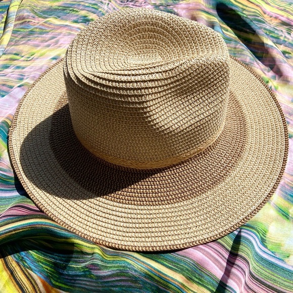 🆕Beautiful woven Panama/Fedora Hat - Picture 5 of 8